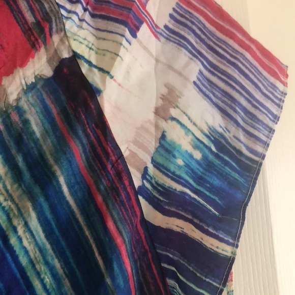 TRYB Asymmetric Short-sleeved Silk Blouse - Picture 7 of 7